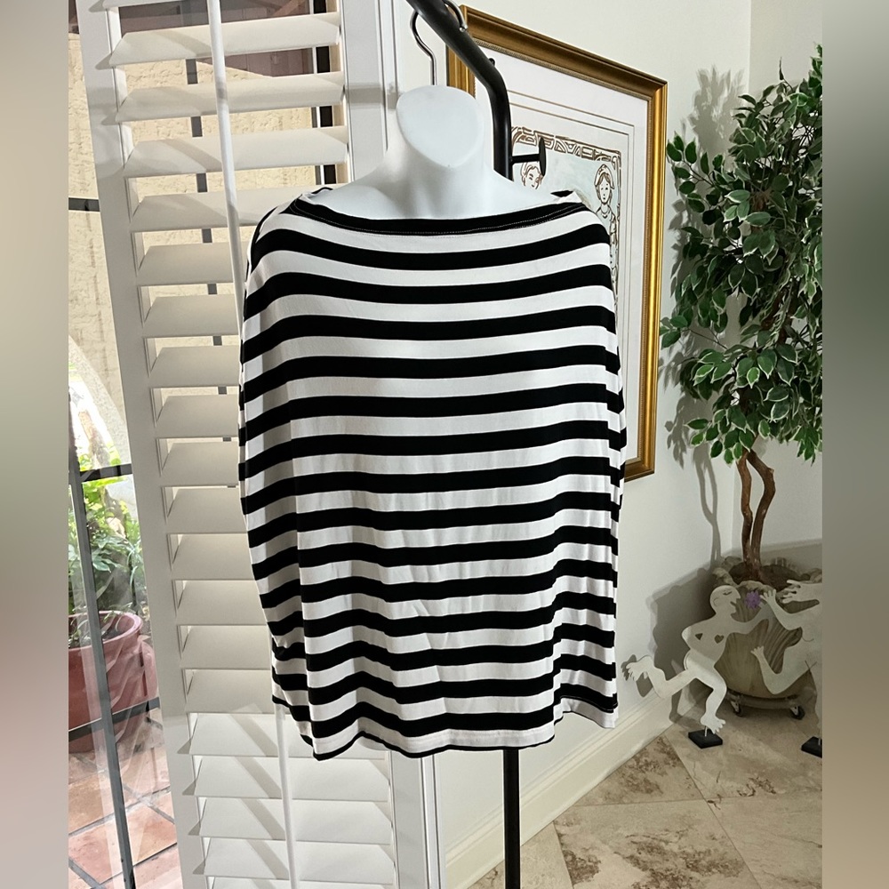NWOT Nursing cover up |drape or poncho One Size Itsy, Ritzy Mom Boss $5 0r Free